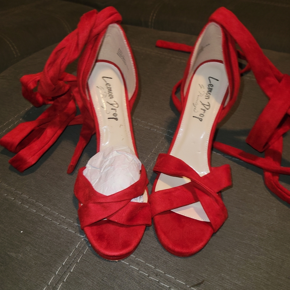 Privilege Lemon Drop Size 11 Red - image 1